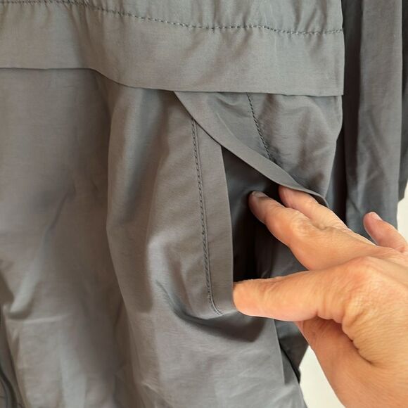 Eileen Fisher Women’s lightweight hooded packable gray charcoal jacket large! - Picture 5 of 11